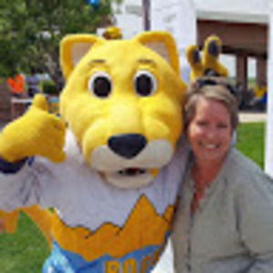 Meet your Posher, Hillary cole